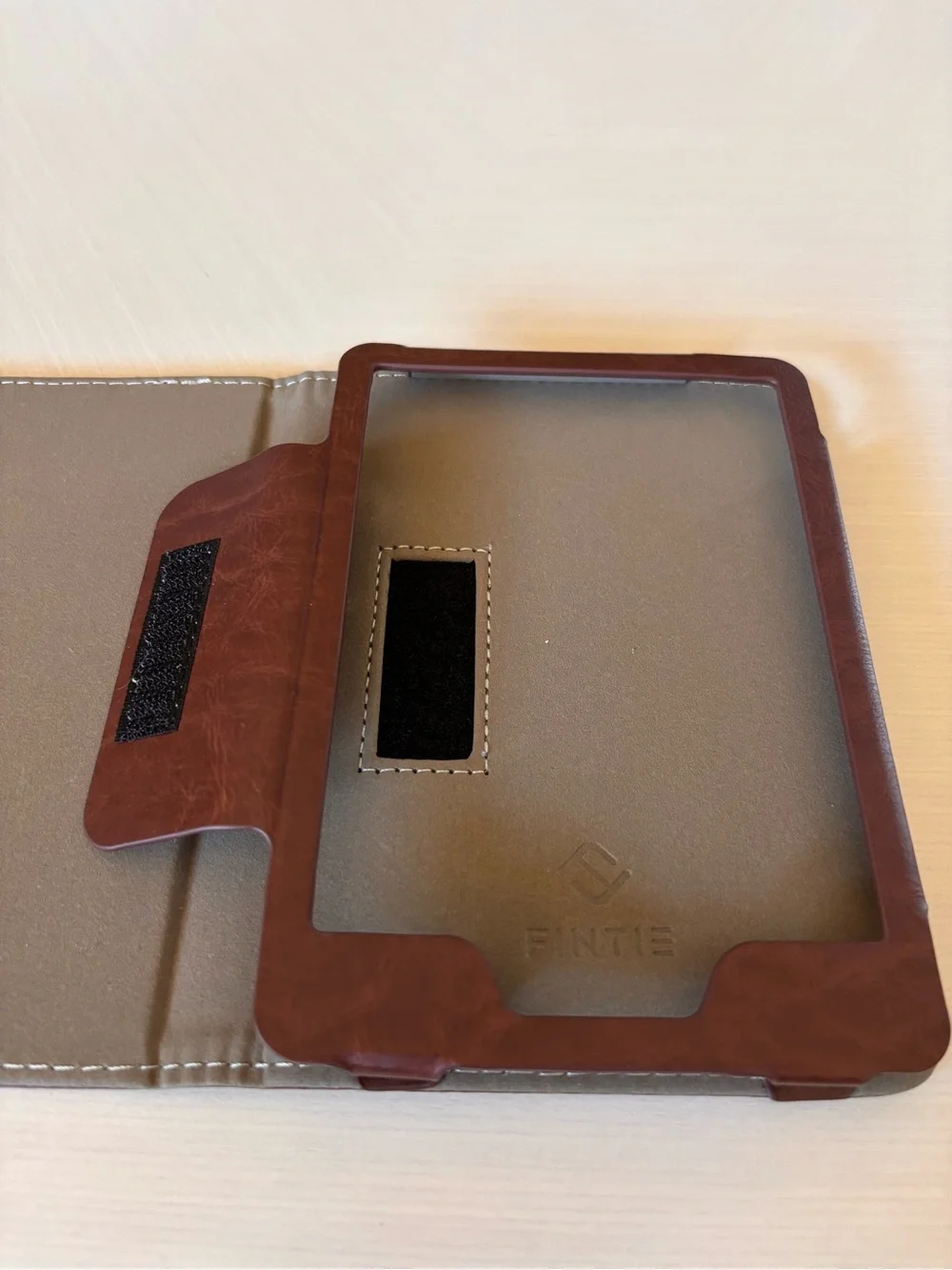Amazon Kindle 6th Generation E-Reader with Brown Embossed Leather Case